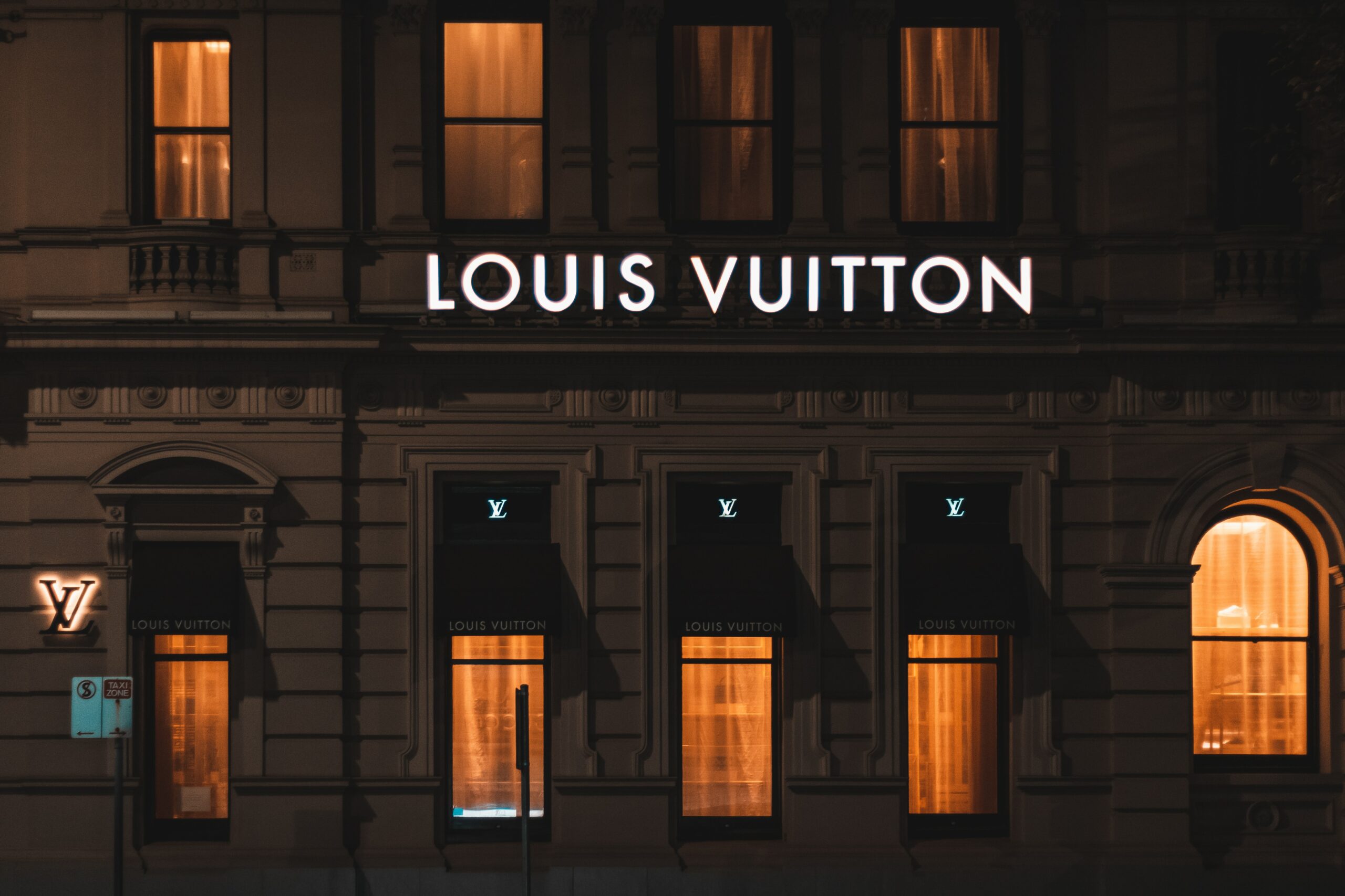 Lous Vuitton Monogram Side Trunk - THE PURSE AFFAIR